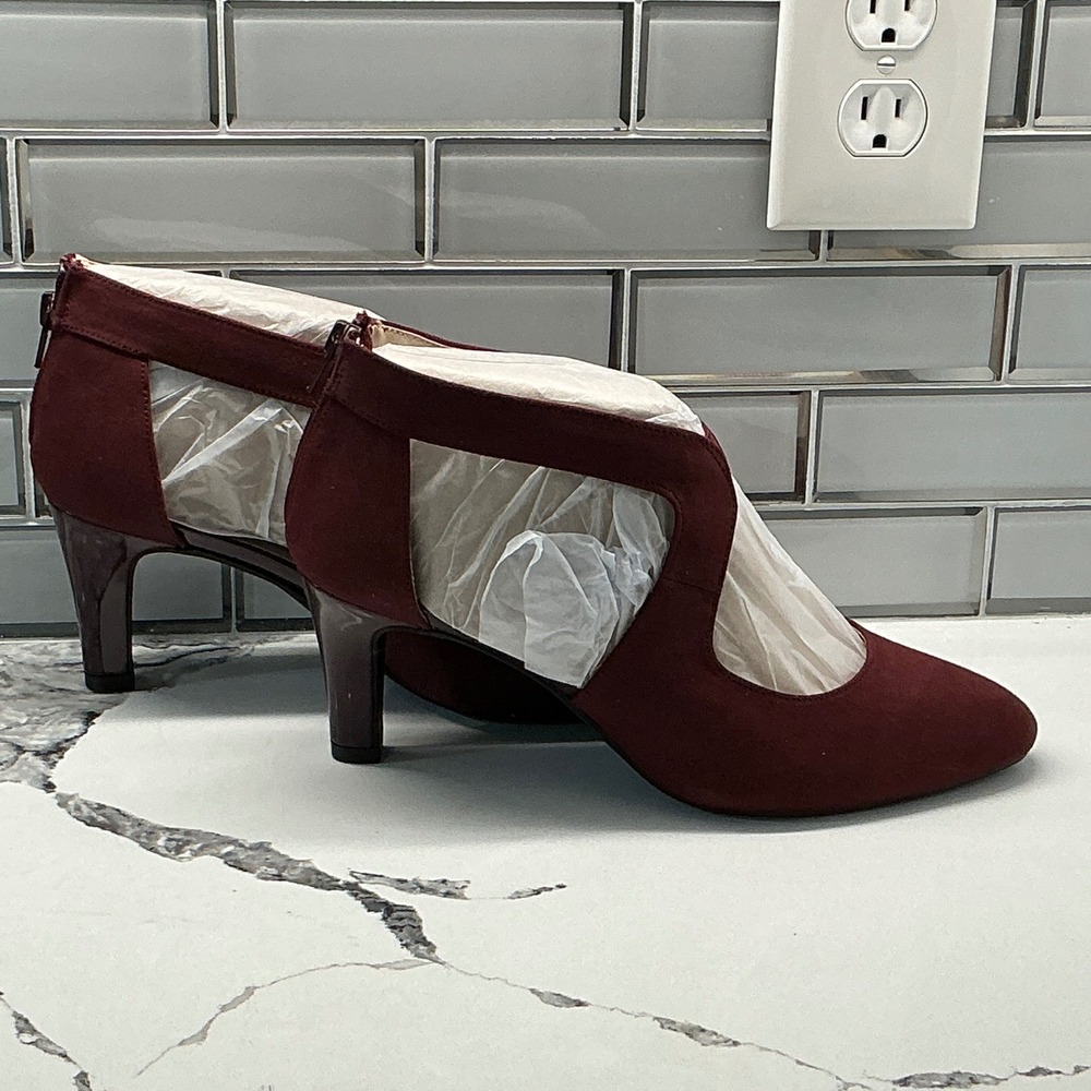 LifeStride Giovanna 2 Wine Suede Block Heel Cutout Ankle Bootie Pumps 9.5 WIDE - Picture 3 of 6